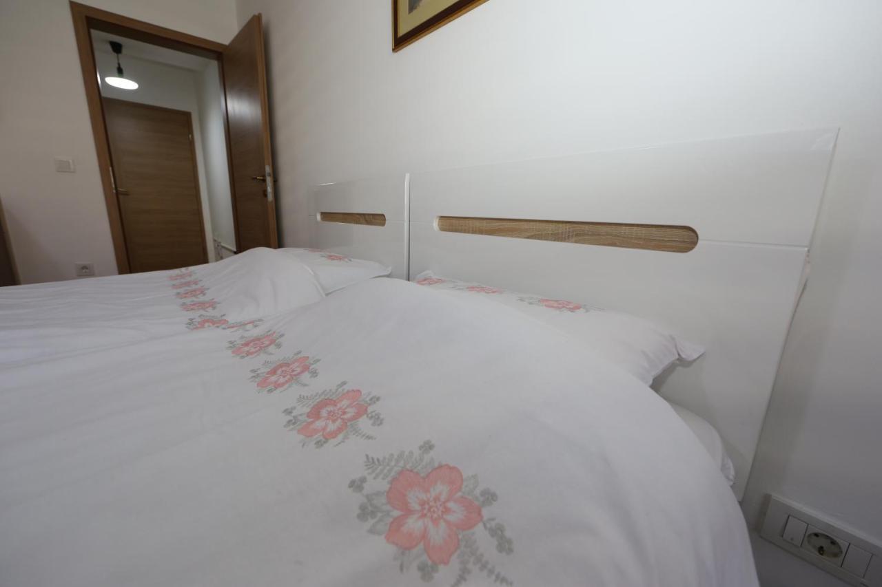 Apartments Una 奥赫里德 外观 照片